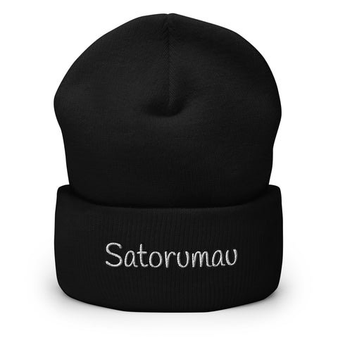 Satorumau - Beanie mit Stick