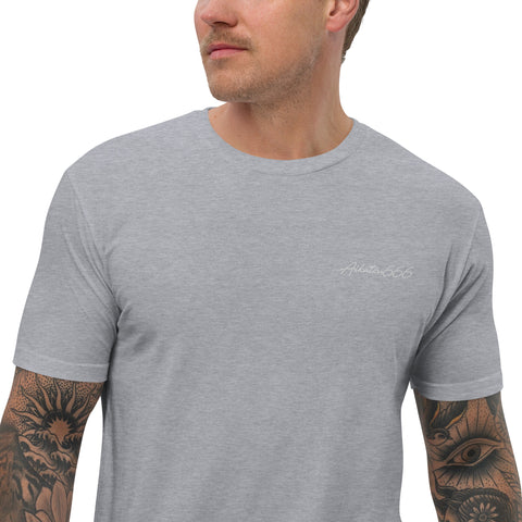 Aikatsu666 - Enganliegendes Herren-T-Shirt mit Stick und Druck