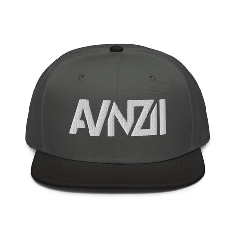 AVNZII - Snapback-Cap mit Stick