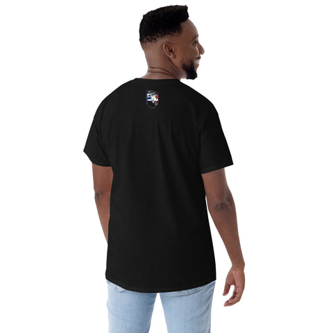 Twitcherlab/DJ-EMC - T-Shirt mit schwarzem Stick und Außenetikett