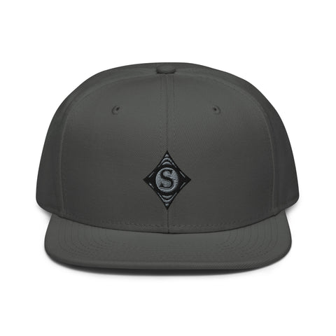 ShorlockTV - Snapback-Cap mit Stick