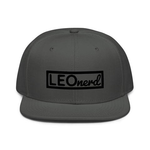 LeoNerd87 - Snapback-Cap mit Stick